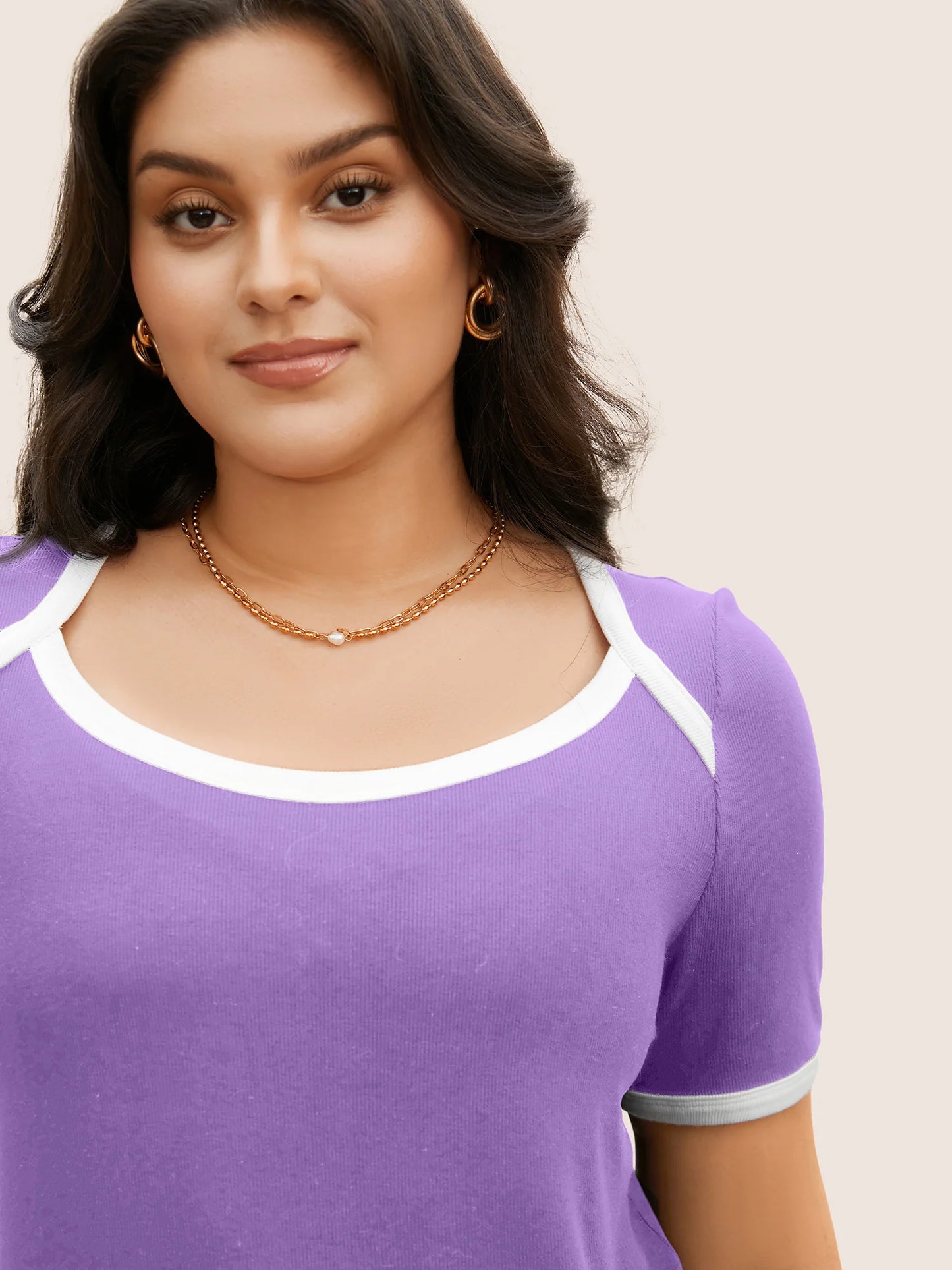 Asymmetrical Neck Contrast Trim Pit Strip T-shirt